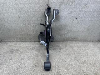 Педаль ручника NISSAN X-TRAIL HNT32 3 ракурс Педаль ручника NISSAN X-TRAIL HNT32 3 ракурс