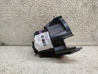 Туманка левая передняя TOYOTA ISIS ZGM11 89210657/ VALEO 3 ракурс