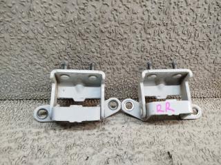 Петли 5-й двери NISSAN X-TRAIL HNT32 2 ракурс