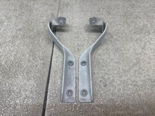Петля капота SUZUKI EVERY DA64W 1 ракурс