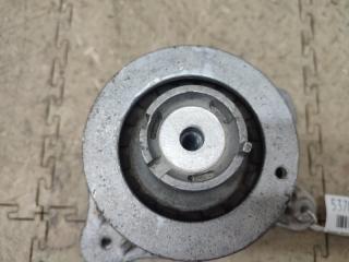 Подушка двигателя правая передняя MERCEDES-BENZ C-CLASS 205.040 274.910 (M274 E16GA) A2052400300 2 ракурс
