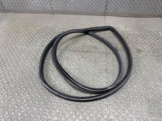 Уплотнение дверное TOYOTA ALTEZZA GXE10 4 ракурс