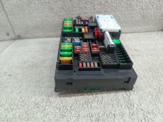 Блок предохранителей BMW 5-SERIES G30 B47D20A 61149393144 4 ракурс