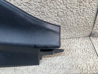 Пластик салона правый передний TOYOTA PRIUS ZVW51 58817-47060 2 ракурс