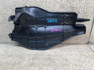 Пластик салона правый передний TOYOTA PRIUS ZVW51 58817-47060 3 ракурс