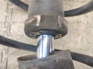 Стойка правая передняя MAZDA MPV LY3P L3 4 ракурс
