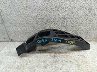 Крепеж бампера правый задний MERCEDES-BENZ E-CLASS W212 A2128850865 2 ракурс