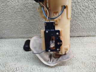 Топливный насос SUZUKI WAGON R MH55S R06A 15100-63R00 2 ракурс