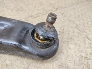 Рычаг правый передний SUZUKI EVERY DA64V K6A 3 ракурс