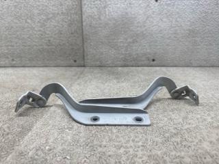 Петля капота SUZUKI EVERY DA64W 3 ракурс