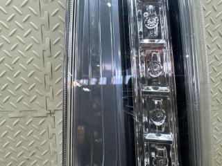 Стоп-сигнал правый задний NISSAN SERENA HC26 220-23682 2 ракурс