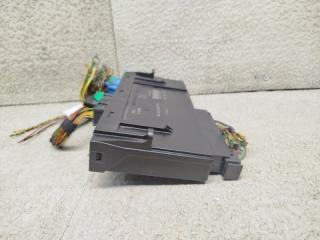 Электронный блок BMW X1 E84 N46B20BD 61359247472 3 ракурс