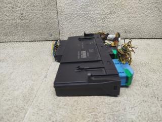 Электронный блок BMW X1 E84 N46B20BD 61359247472 4 ракурс