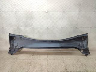 Планка на капот BMW X1 F48 51717350539 1 ракурс