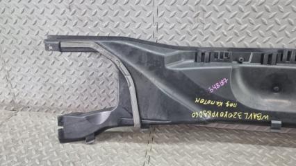 Планка на капот BMW X1 E84 64316924277 2 ракурс