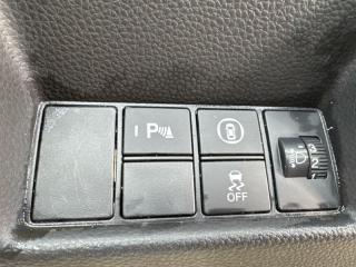 Пластик салона HONDA FIT GR3 77300-TZA-00 4 ракурс