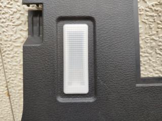 Пластик салона BMW X1 E84 N46B20BD 51452991823 2 ракурс