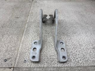 Петля капота SUZUKI WAGON R MH21S 1 ракурс