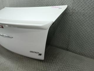 Крышка багажника CHRYSLER 300C LD 2 ракурс Крышка багажника CHRYSLER 300C LD 2 ракурс