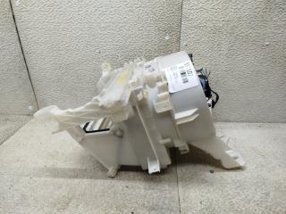 Мотор печки TOYOTA RACTIS NCP125 87010-52B91 4 ракурс Мотор печки TOYOTA RACTIS NCP125 87010-52B91 4 ракурс