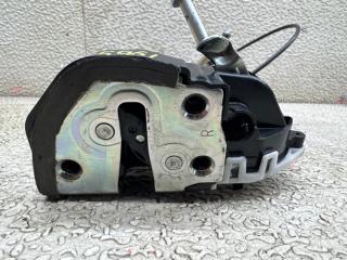 Замок двери правый задний TOYOTA RACTIS NCP125 3 ракурс