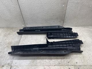 Накладка на порог TOYOTA RACTIS NCP125 5 ракурс