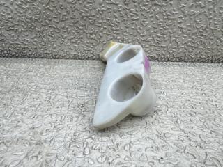 Крепеж бампера правый передний NISSAN FUGA HY51 62222 1MA0A 3 ракурс