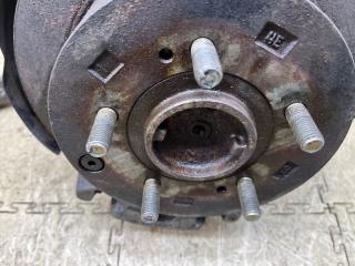 Ступица левая задняя MITSUBISHI ECLIPSE D53A 6G72 3 ракурс