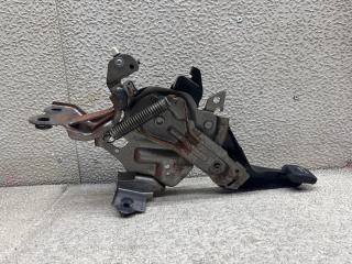 Педаль ручника NISSAN SKYLINE HV37 VQ35HR 2 ракурс Педаль ручника NISSAN SKYLINE HV37 VQ35HR 2 ракурс
