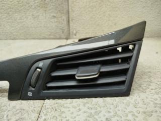 Дуйки левые передние NISSAN SKYLINE HV37 VQ35HR 687514GA0A 2 ракурс