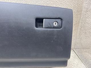 Бардачок пассажирский NISSAN SKYLINE HV37 VQ35HR 681024GA0A 3 ракурс