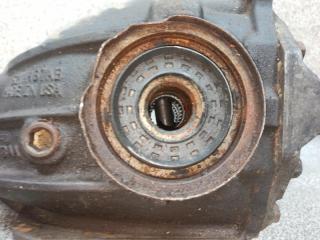 Редуктор задний CHRYSLER 300C LX 2 ракурс