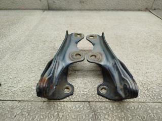 Петля капота MITSUBISHI DIAMANTE F34A 2 ракурс