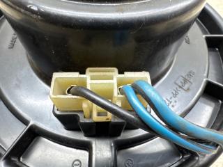 Мотор печки передний MITSUBISHI ECLIPSE D53A 6G72 3 ракурс
