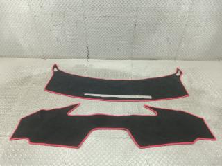 Запчасть коврик на панель приборов TOYOTA PRIUS PHV 2017