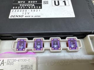 Блок предохранителей TOYOTA PRIUS PHV ZVW52 2ZR-FXE 89221-47510, 82730-47530 4 ракурс