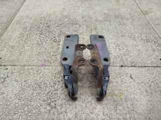 Петля капота NISSAN LAUREL HC35 RB20DE 2 ракурс