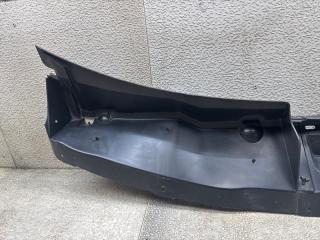 Планка под дворники FORD EXPLORER U502 BB53-7802222 3 ракурс Планка под дворники FORD EXPLORER U502 BB53-7802222 3 ракурс