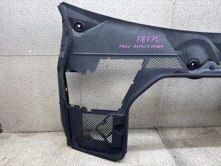 Планка под дворники MERCEDES-BENZ C-CLASS W205 A2058300703 2 ракурс