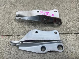 Петля капота NISSAN LARGO VW30 3 ракурс