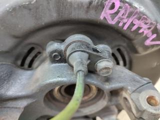 Ступица правая передняя SUBARU PLEO RA1 EN07 5 ракурс