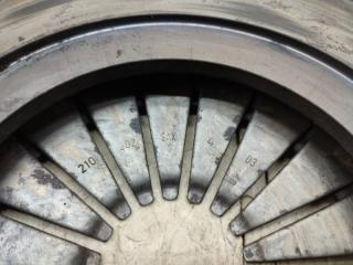 Корзина сцепления VOLVO V70 LW56 B5254T 210302SAX403 5 ракурс