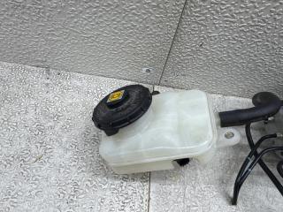 Главный тормозной цилиндр HONDA VEZEL RV6 1D06A-1124 4 ракурс