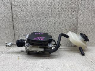 Главный тормозной цилиндр HONDA VEZEL RV6 1D06A-1124 5 ракурс