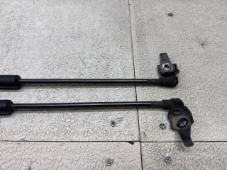 Амортизатор капота TOYOTA MARK X GRX130 53440-0W240 3 ракурс