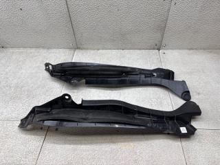 Уплотнитель крыла передний HONDA VEZEL RV6 74155-3M0-000-50 4 ракурс Уплотнитель крыла передний HONDA VEZEL RV6 74155-3M0-000-50 4 ракурс