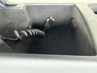 Бардачок между сиденьями AUDI A4 8K CDN 8K0864981G 1 ракурс Бардачок между сиденьями AUDI A4 8K CDN 8K0864981G 1 ракурс