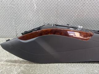 Бардачок между сиденьями AUDI A4 8K CDN 8K0864981G 3 ракурс Бардачок между сиденьями AUDI A4 8K CDN 8K0864981G 3 ракурс