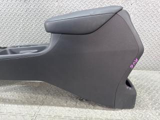 Бардачок между сиденьями HONDA VEZEL RV6 LEC 83411-3M0-J0 3 ракурс