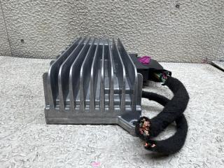 Усилитель звука AUDI A4 8K CDN 8T0035223AG 3 ракурс Усилитель звука AUDI A4 8K CDN 8T0035223AG 3 ракурс